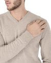 Refined Cashmere V-Neck Sweater - M